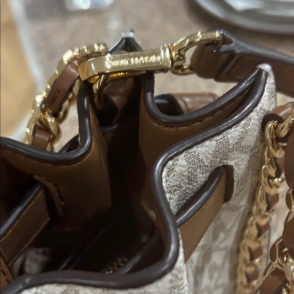 Like new Michael Kors Tan and Brown crossbody bag